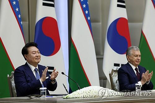 우즈베키스탄을 국빈 방문 중인 윤석열 대통령은 15일(현지시간) 유네스코 세계 문화유산인 고도시 사마르칸트를 방문한다. 연합
